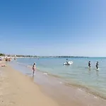 호텔 Sandy