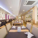 호텔 Sandy 4*